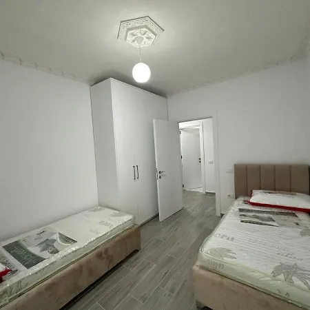 Relux Tirana Apartamento